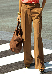 Pantaloni largi pentru toamna 2011 la 3 Suisses