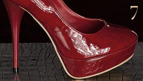 Pantofi rosii la Starshiners